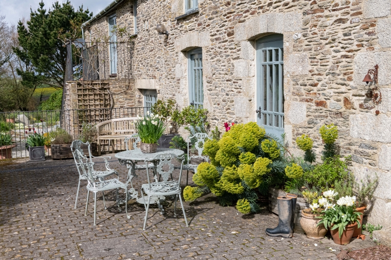 Rosevallon Barn